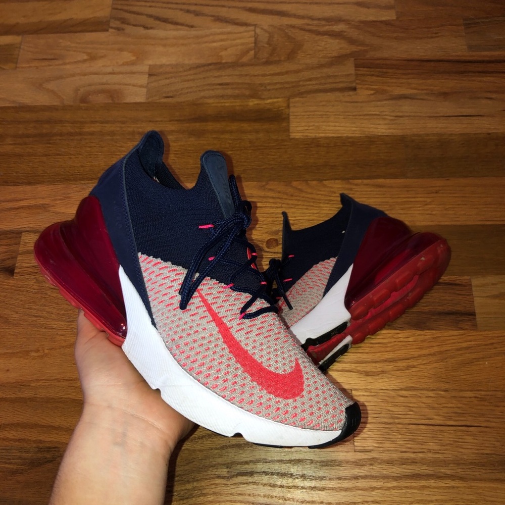 Women’s Nike air max 270
